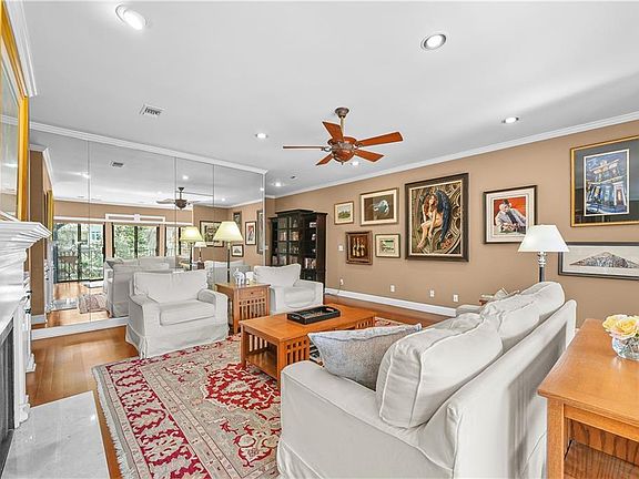 4th image of 3071 Lenox Rd APT 19