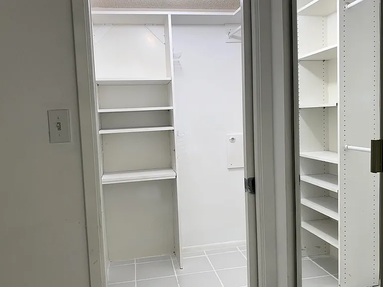 2751 S Palm Aire Dr #107 — Photo 18