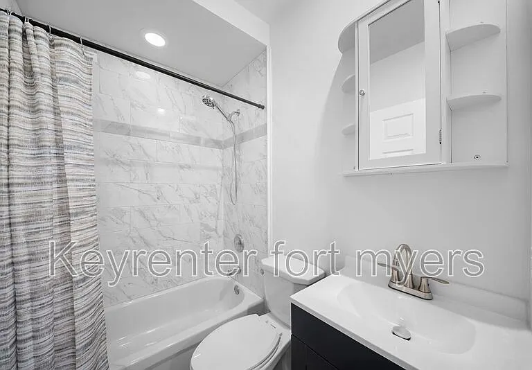 5370 Park Rd #4 — Photo 21
