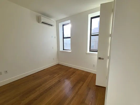 Rented by Lodger Corp | media 17