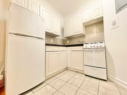 Rented by Century 21 Premier  | media 9