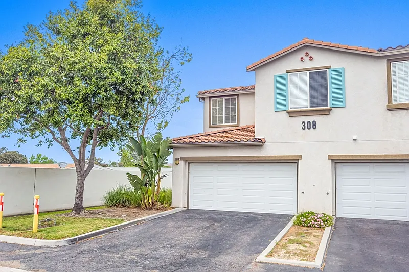 308 Island Way #1