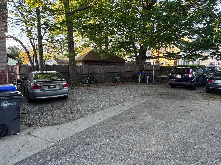 Lowell Ave — Photo 6