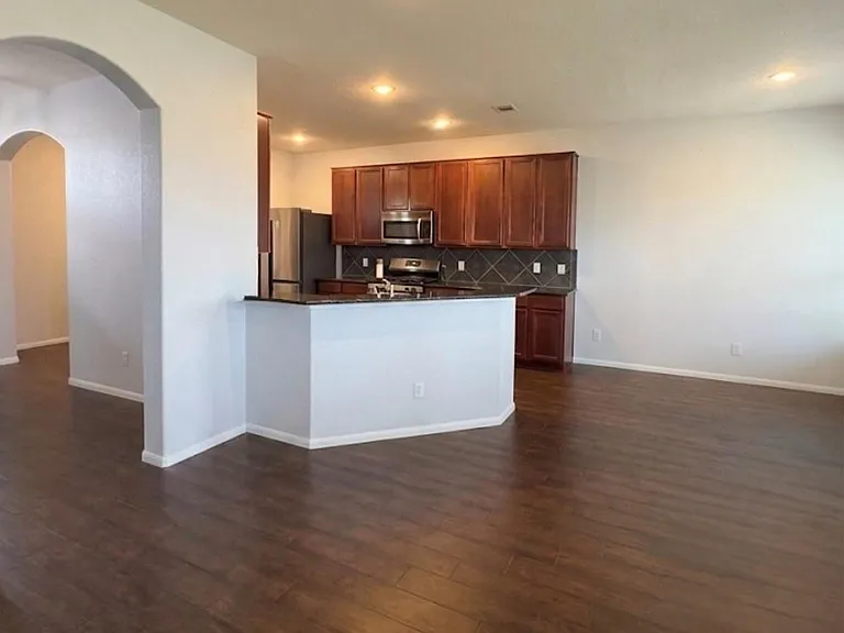 9908 Climbing Tree St — Photo 8