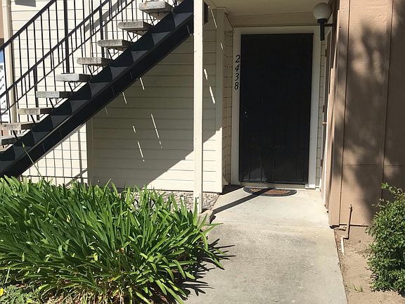 2nd image of 2438 Balme Dr