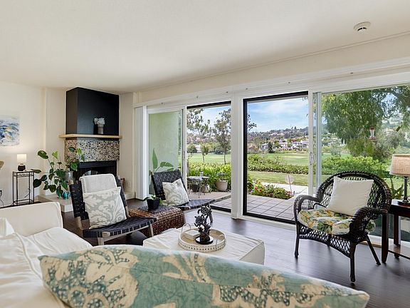3rd image of 2508 Navarra Dr Unit 403