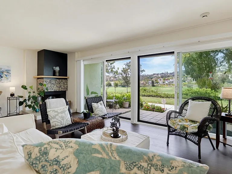 2508 Navarra Dr #403 — Photo 3