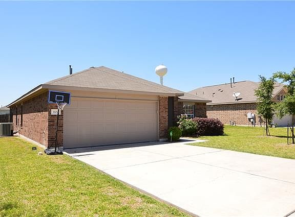 2nd image of 1102 Blewett Dr