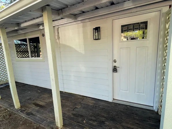 126 Deer Lake Dr #Bb, Bastrop, TX 78602