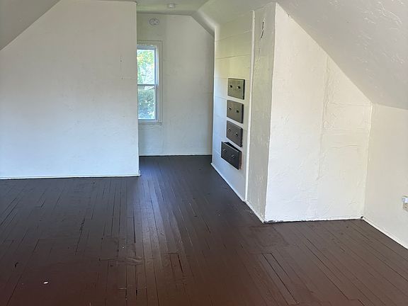 3rd image of 1249 E 135th St