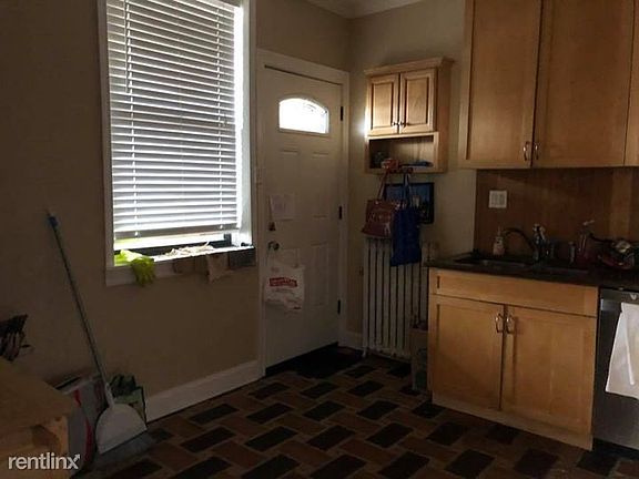 3rd image of 1307 W Farwell Ave APT 3