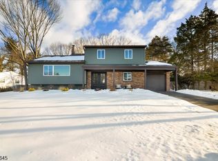 62 Drake Rd, Franklin Twp., NJ 08873