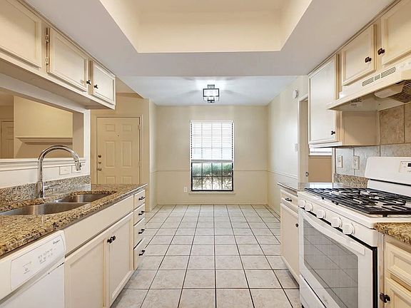 3rd image of 619 Luther Dr #B