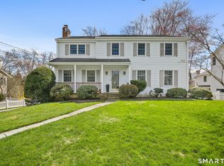 40 Fairview Ave, Darien, CT 06820