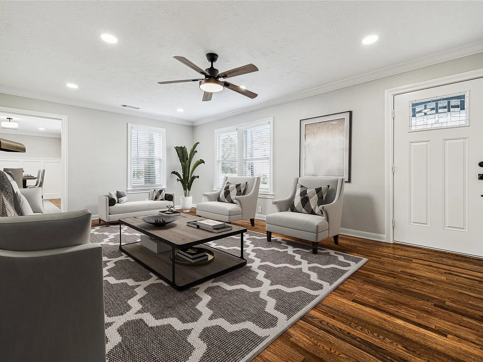 4 bed, 2.0 bath, 2009 sqft, $2,995 — Photo 3