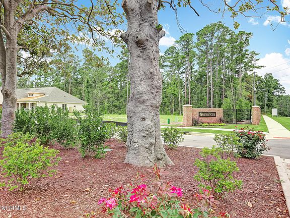 2nd image of 3125 Casa Ct