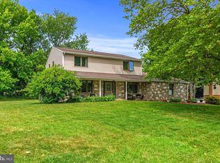 1011 Milkweed Rd, Huntingdon Valley, PA 19006
