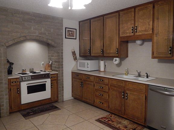 5th image of 407 Navajo Dr