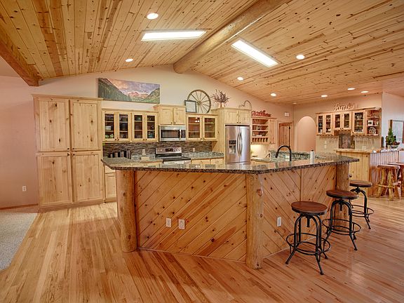 4th image of 3875 Woodpecker Ln