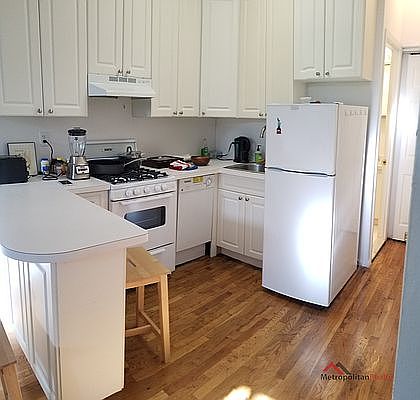 2nd image of 453 7th Ave APT 3c