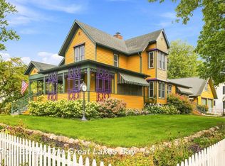 127 E North St, Ithaca, MI 48847