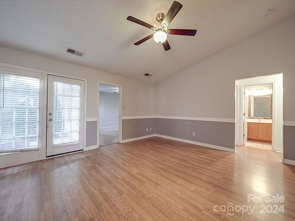 5th image of 1672 Sandpiper Dr