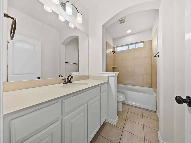 2245 Caniesto St — Photo 10