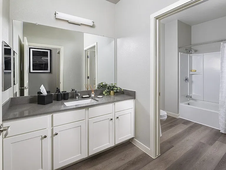 The Scott at Medio Creek — Photo 21