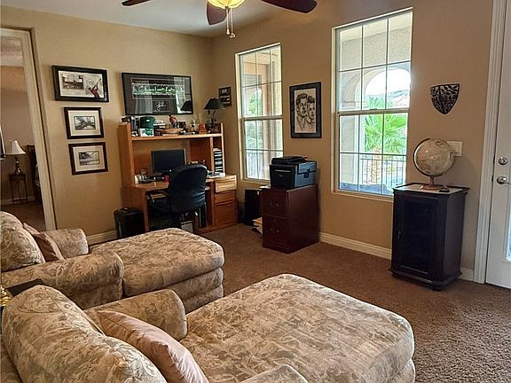 2nd image of 926 Loma Bonita Pl