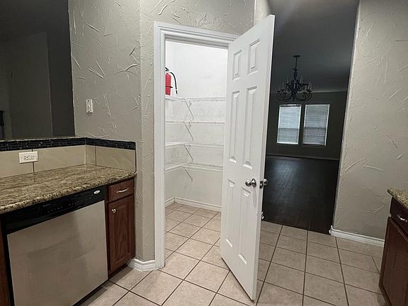 3rd image of 2840 Elm Fork Dr