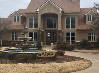 101 N Arcadian Oaks Dr, Edmond, OK 73034