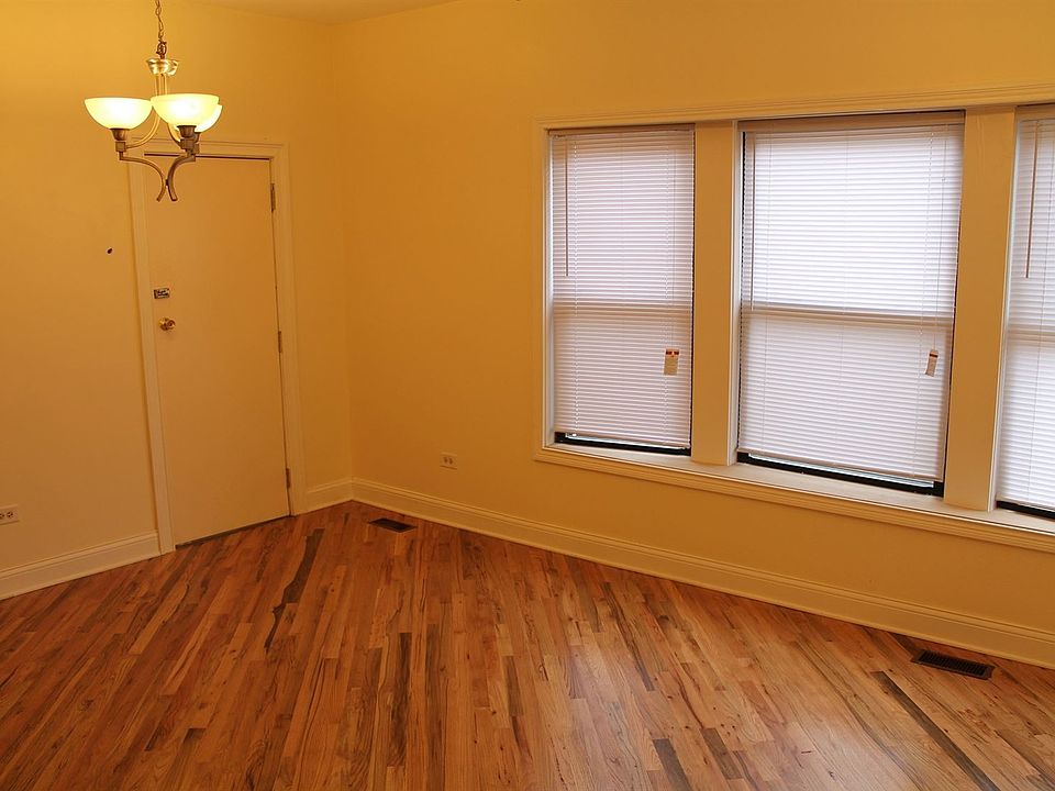 Living Room / Dining Room