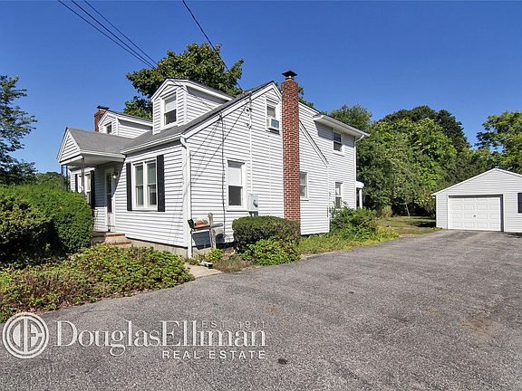 2nd image of 105 Pine Neck Ave