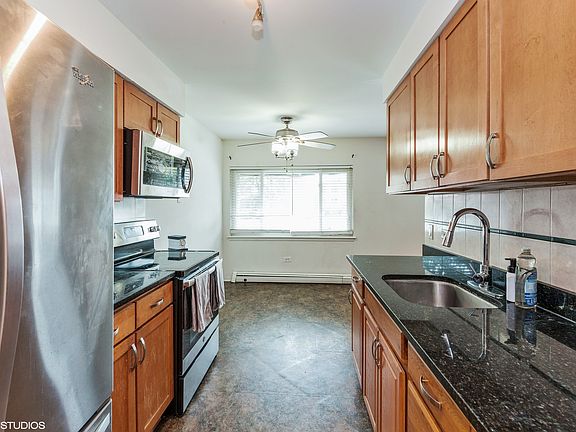 4th image of 8667 W Foster Ave Unit 1B