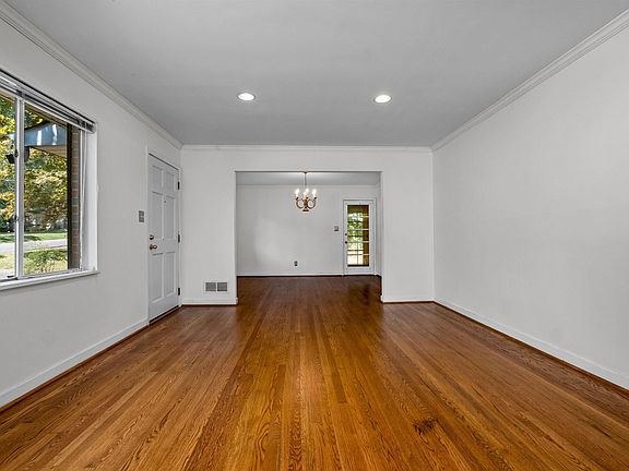 5th image of 341 Linda Ave