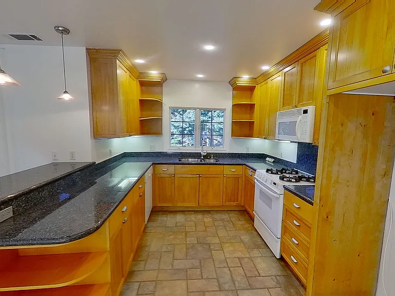 716 Calle Palo Colorado — Photo 5