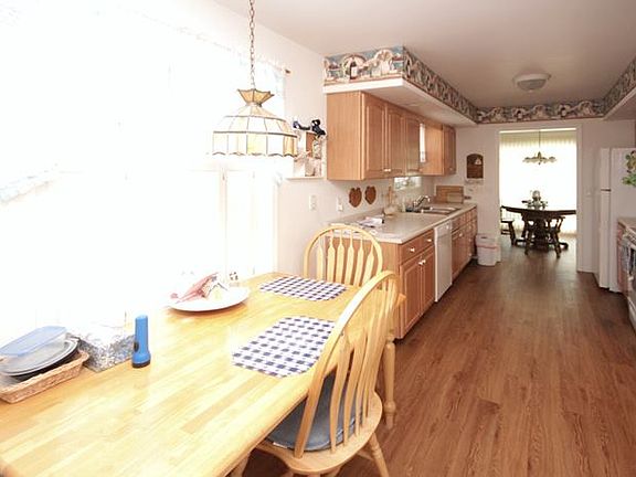 3rd image of 18532 Garwood Ct