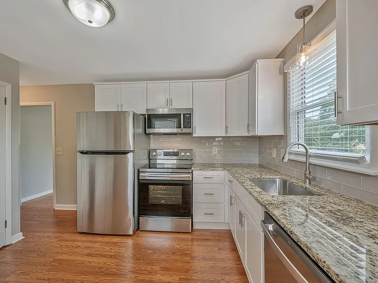 7439 George Gaines Rd — Photo 13