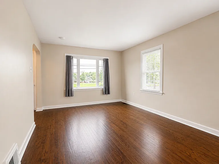 430 Brimmer Ave — Photo 5