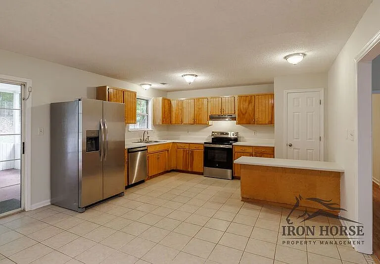335 Oak Meadows Dr — Photo 5