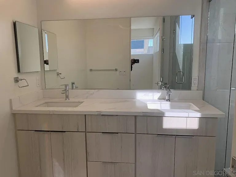 1166 Holly Ave #7 — Photo 14