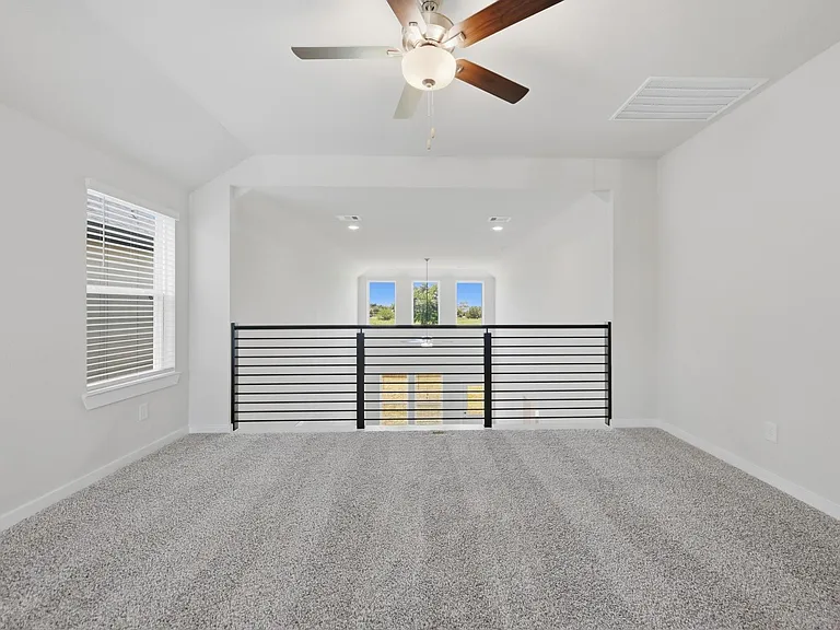 1053 Lilly Ln — Photo 35