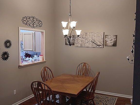 3rd image of 4539 Cresent Dr