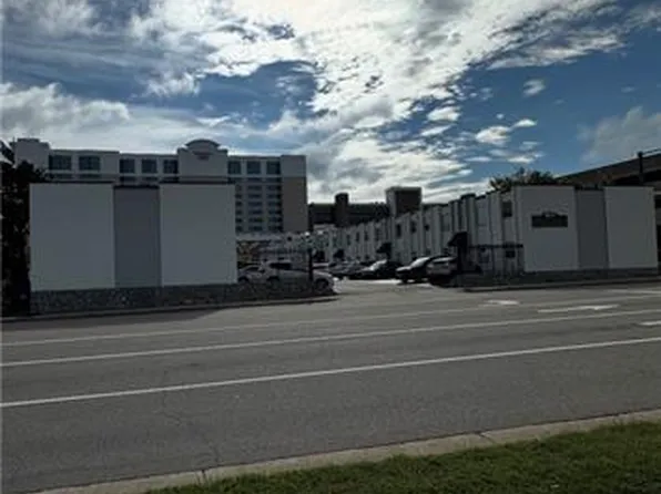 913 Pacific Ave APT B, Virginia Beach, VA 23451