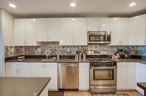 4th image of 130 Tremont St #403