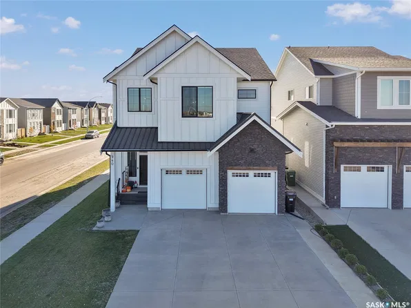 940 Feheregyhazi Boulevard, Saskatoon, SK S7W 1E1