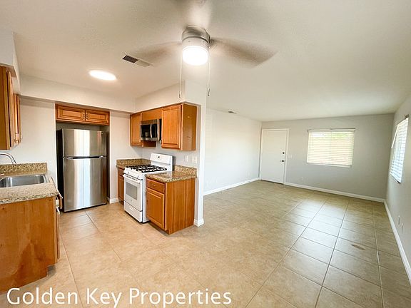 5th image of 2715 Madison St APT 1