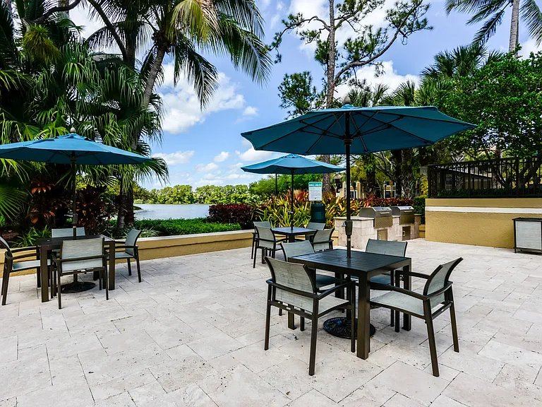 Gables Town Place Outdoor Grills