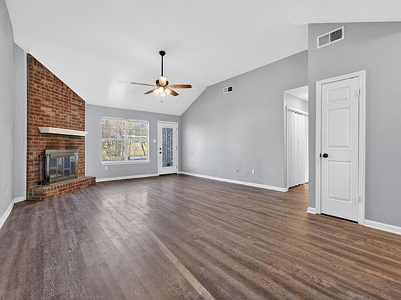 5th image of 3053 Lauren Dr
