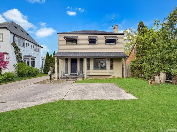 768 Washington Rd, Grosse Pointe, MI 48230